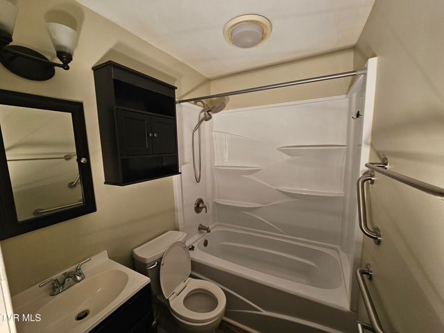 3910 Bond Drive, Kingsport, TN 37664