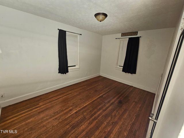 3910 Bond Drive, Kingsport, TN 37664