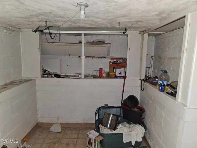 3910 Bond Drive, Kingsport, TN 37664