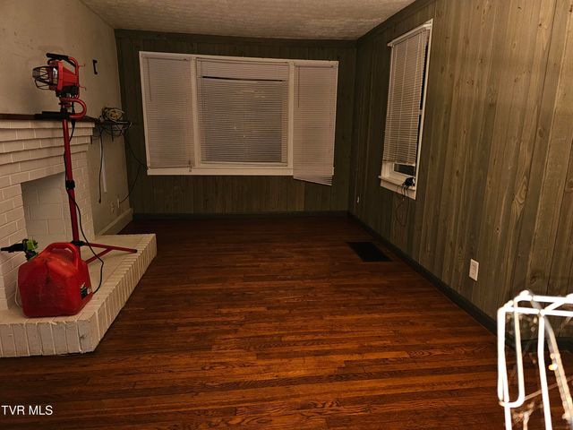 3910 Bond Drive, Kingsport, TN 37664