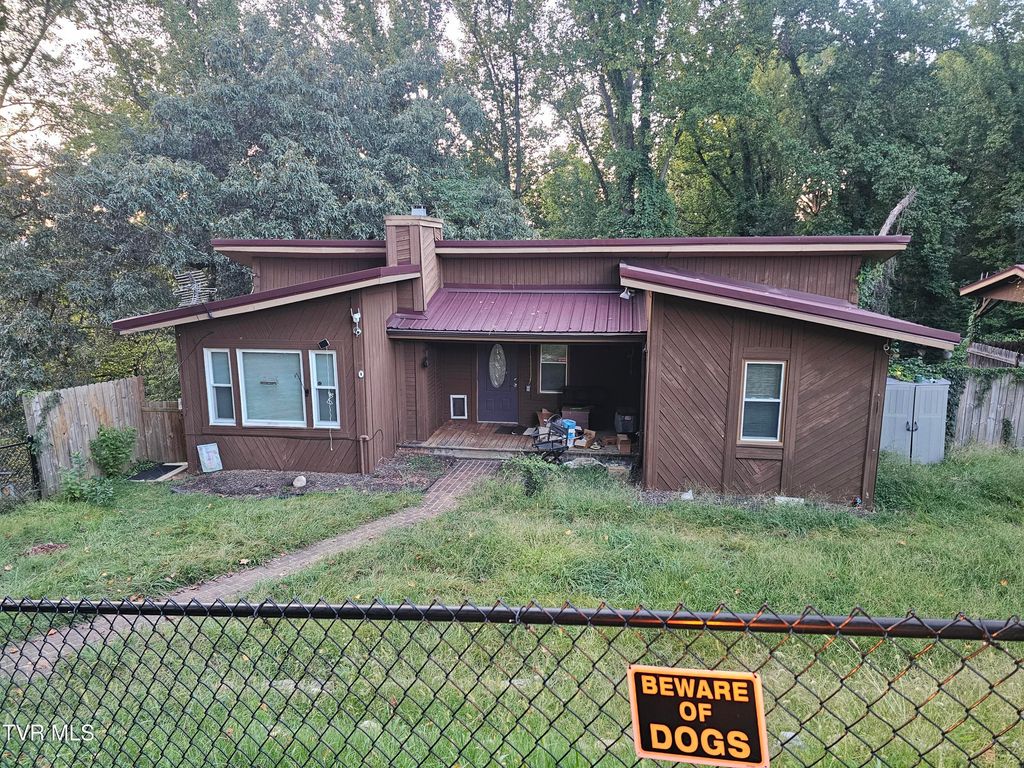 3910 Bond Drive, Kingsport, TN 37664