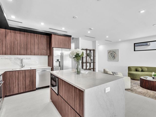 4640 SW 32nd Ave D1, Dania Beach, FL 33312