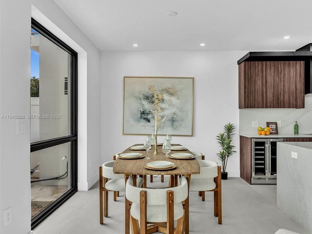 4640 SW 32nd Ave D1, Dania Beach, FL 33312