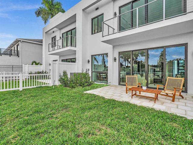 4640 SW 32nd Ave D1, Dania Beach, FL 33312