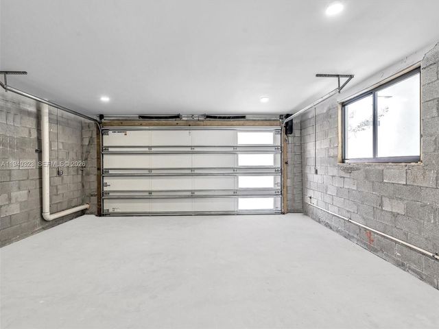 4640 SW 32nd Ave D1, Dania Beach, FL 33312