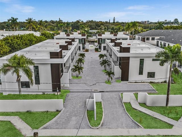 4640 SW 32nd Ave D1, Dania Beach, FL 33312