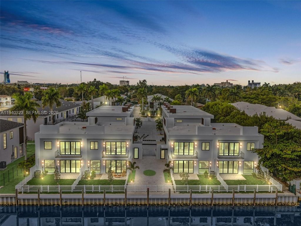 4640 SW 32nd Ave D1, Dania Beach, FL 33312