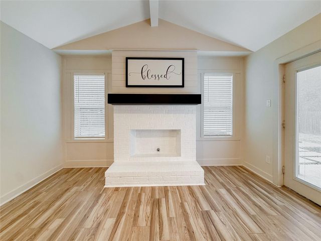 6811 Heron Drive, Houston, TX 77087