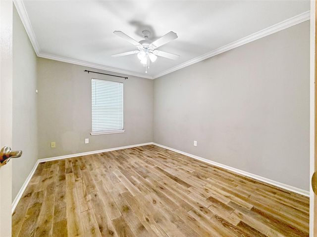 6811 Heron Drive, Houston, TX 77087