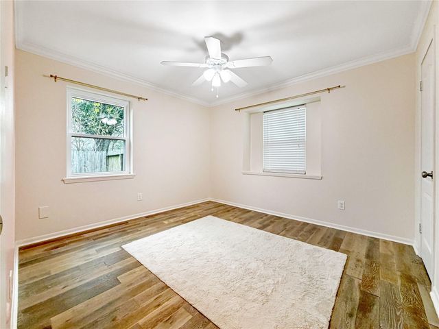 6811 Heron Drive, Houston, TX 77087