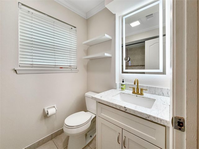 6811 Heron Drive, Houston, TX 77087