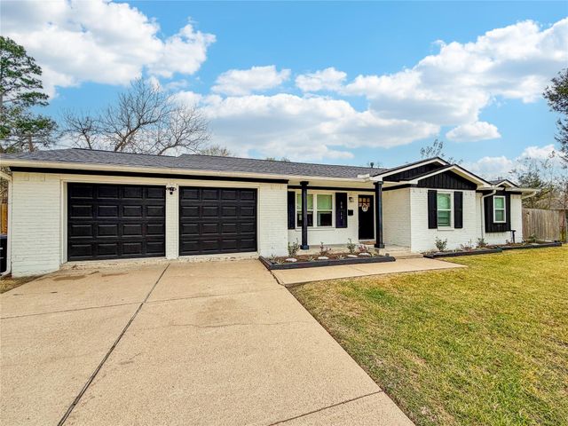 6811 Heron Drive, Houston, TX 77087