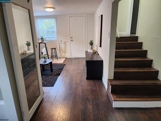 2387 Humphrey Avenue, Richmond, CA 94804