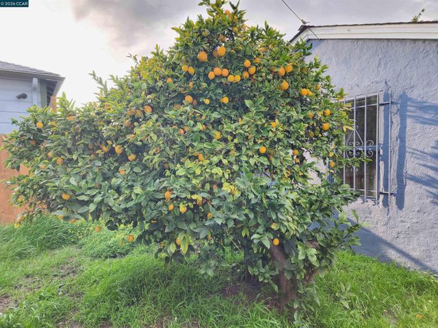 2387 Humphrey Avenue, Richmond, CA 94804