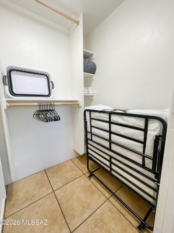 936 E Navajo Road, Tucson, AZ 85719