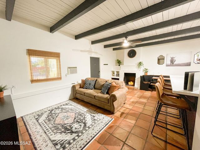 936 E Navajo Road, Tucson, AZ 85719