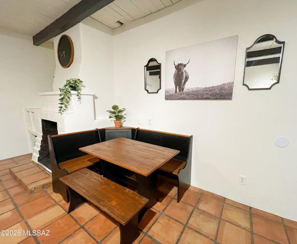 936 E Navajo Road, Tucson, AZ 85719