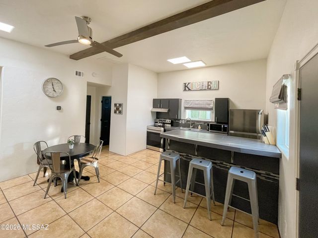 936 E Navajo Road, Tucson, AZ 85719