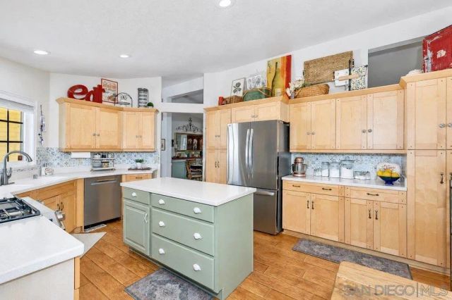 4470 Garnet, Oceanside, CA 92056