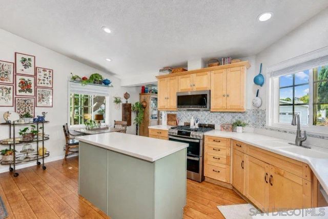 4470 Garnet, Oceanside, CA 92056