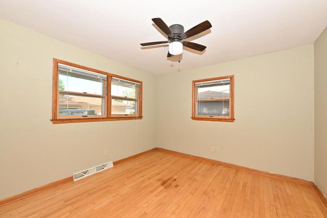 3825 Saint Clair STREET, Racine, WI 53402