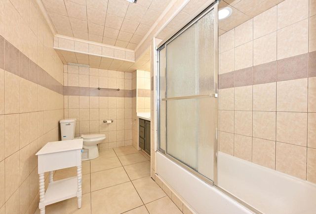 3825 Saint Clair STREET, Racine, WI 53402