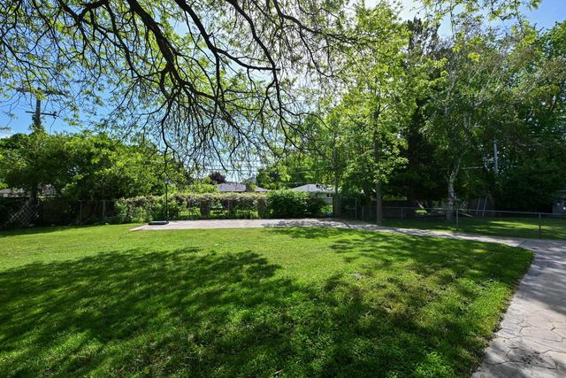 3825 Saint Clair STREET, Racine, WI 53402