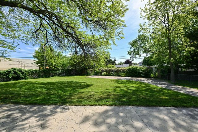 3825 Saint Clair STREET, Racine, WI 53402