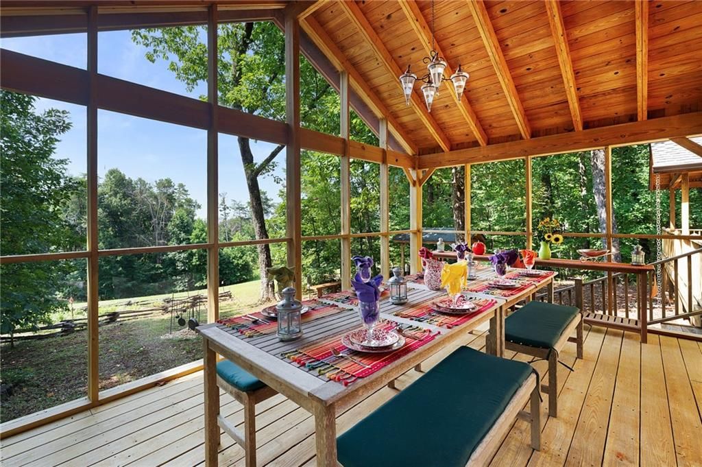 Image 40 of property listing at 464 Poole Road, Ball Ground, GA 30107