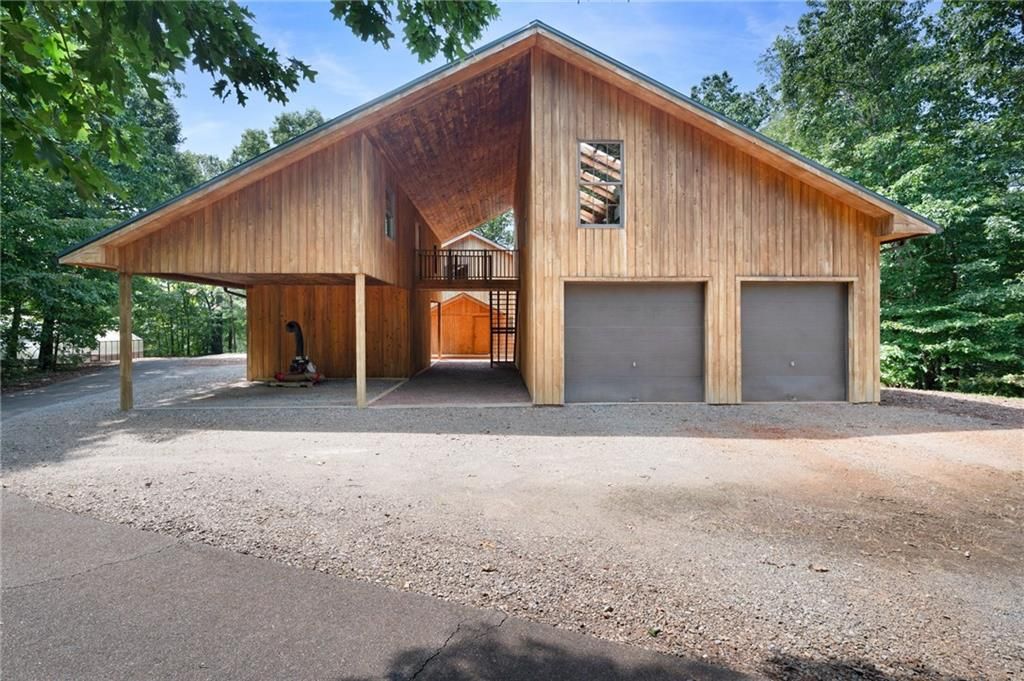 Image 42 of property listing at 464 Poole Road, Ball Ground, GA 30107