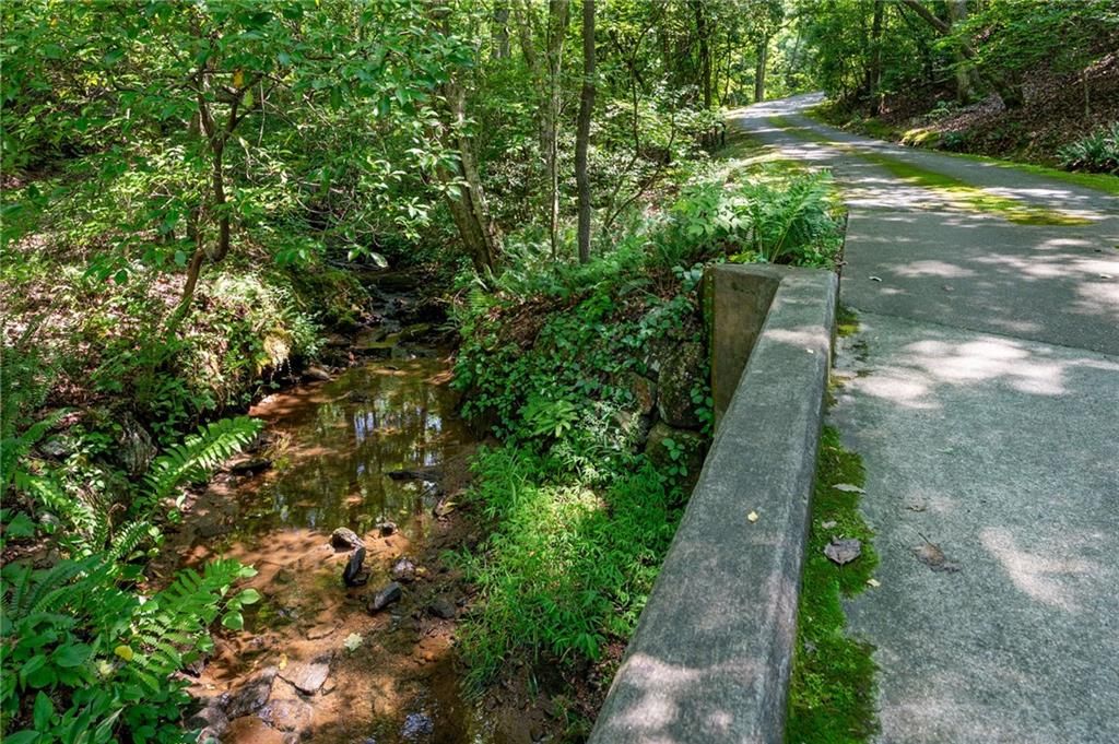 Image 59 of property listing at 464 Poole Road, Ball Ground, GA 30107