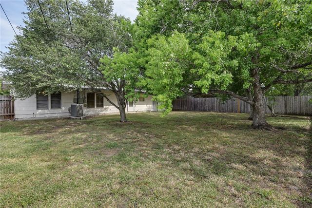 713 Sam St, Corpus Christi, TX 78412