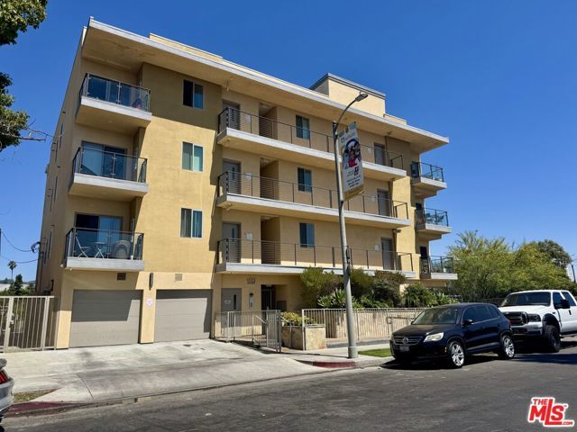 5531 La Mirada Avenue 202, Los Angeles, CA 90038