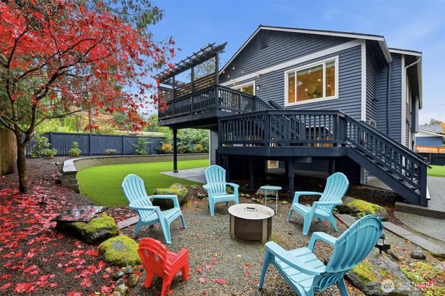 21505 W 84th Avenue W, Edmonds, WA 98026