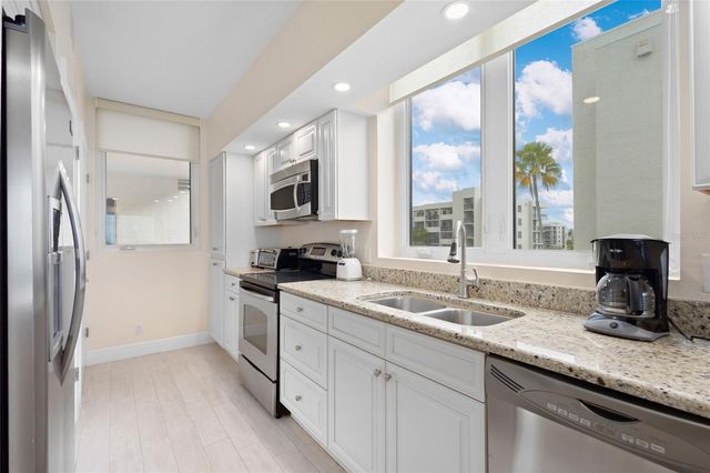 1145 GULF OF MEXICO DRIVE 401, Longboat Key, FL 34228