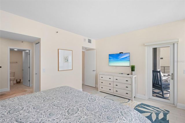 1145 GULF OF MEXICO DRIVE 401, Longboat Key, FL 34228