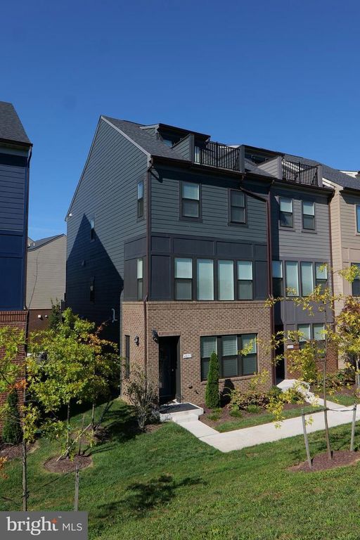 4837 VISTA GREEN LN, Lanham, MD 20706