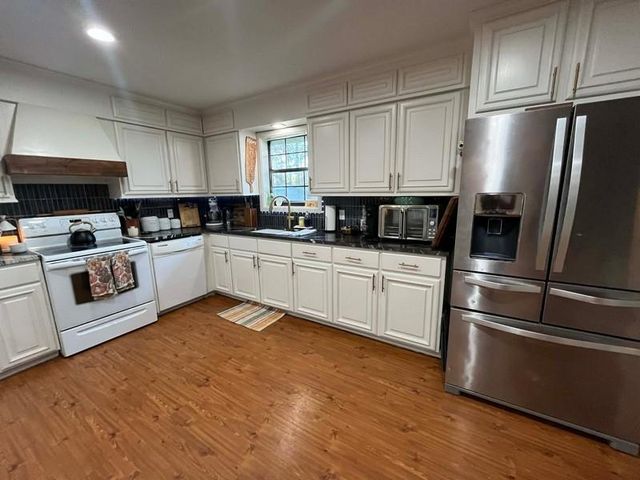 89 KAREN Drive, Deville, LA 71328