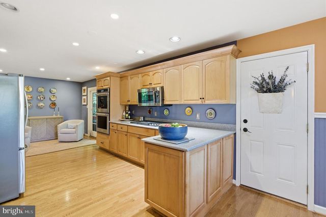 2507 TORON CT, Alexandria, VA 22306