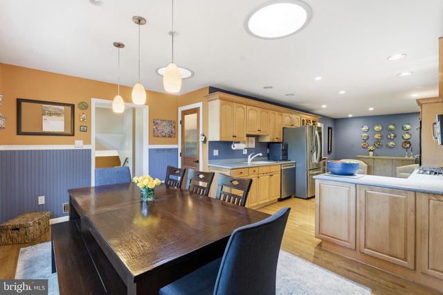 2507 TORON CT, Alexandria, VA 22306