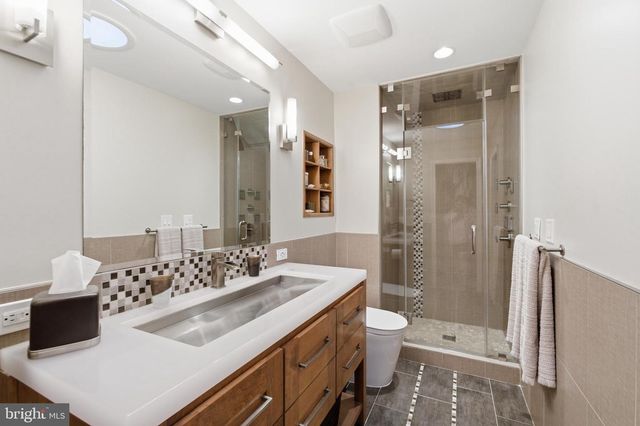 2507 TORON CT, Alexandria, VA 22306