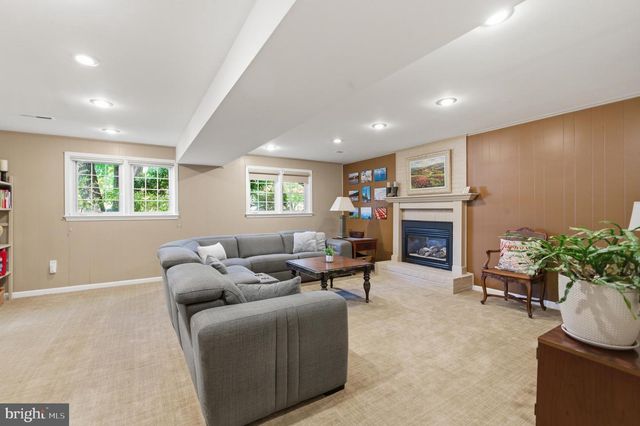 2507 TORON CT, Alexandria, VA 22306