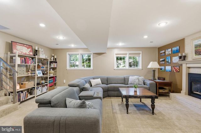2507 TORON CT, Alexandria, VA 22306