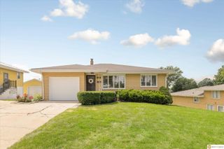 4241 Madison Street, Omaha, NE 68107