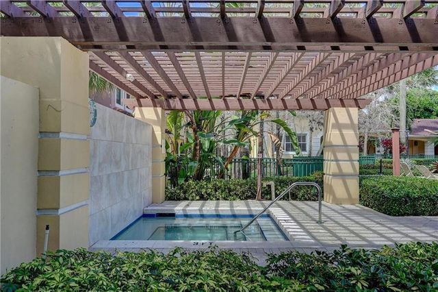 6540 W SAMPLE Road 6540, Coral Springs, FL 33067