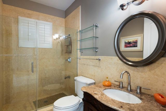 10601 SW 72nd Ct, Pinecrest, FL 33156