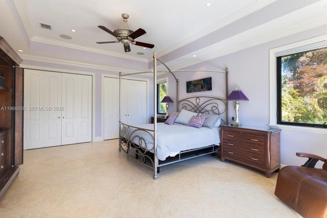 10601 SW 72nd Ct, Pinecrest, FL 33156