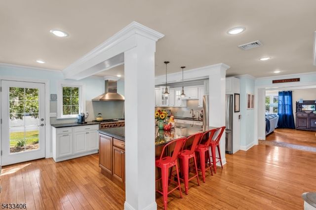 88 Woodlawn Ave, Bridgewater Twp., NJ 08807
