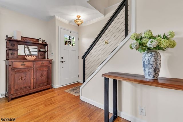 88 Woodlawn Ave, Bridgewater Twp., NJ 08807