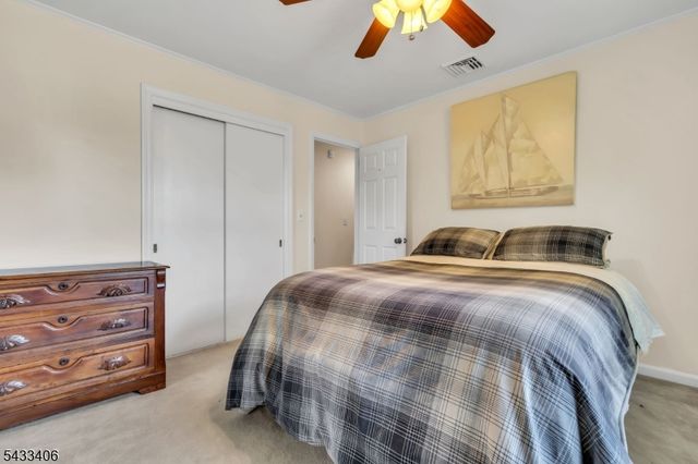 88 Woodlawn Ave, Bridgewater Twp., NJ 08807